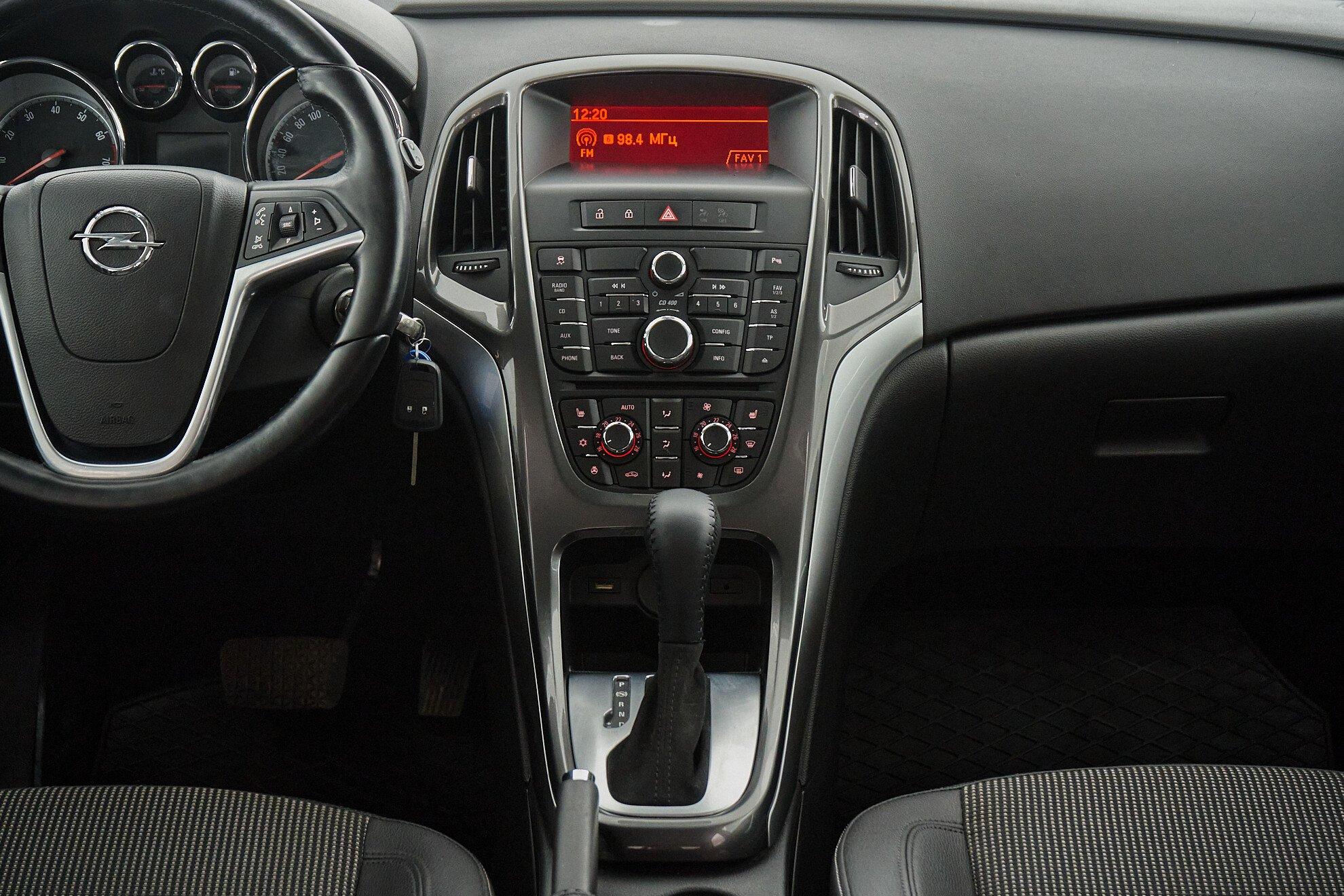 Opel Astra 2013, синий