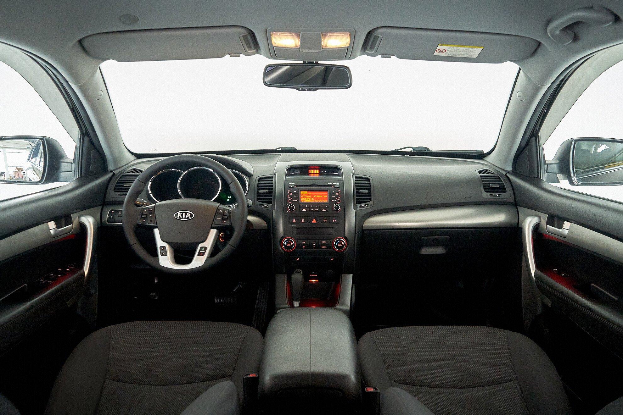 Kia Sorento 2011, черный