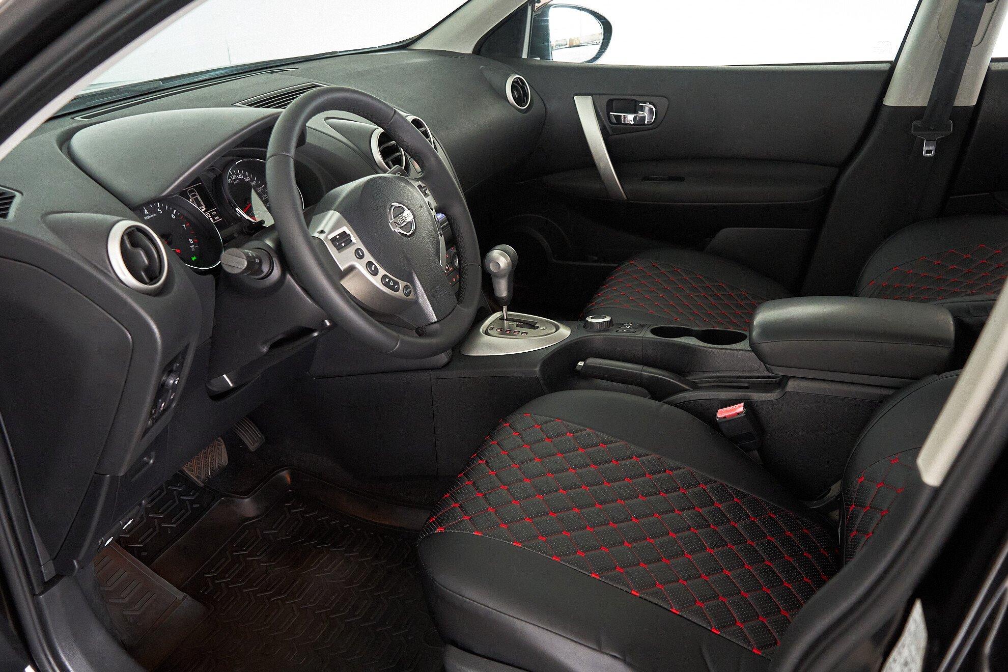 Nissan Qashqai 2011, черный