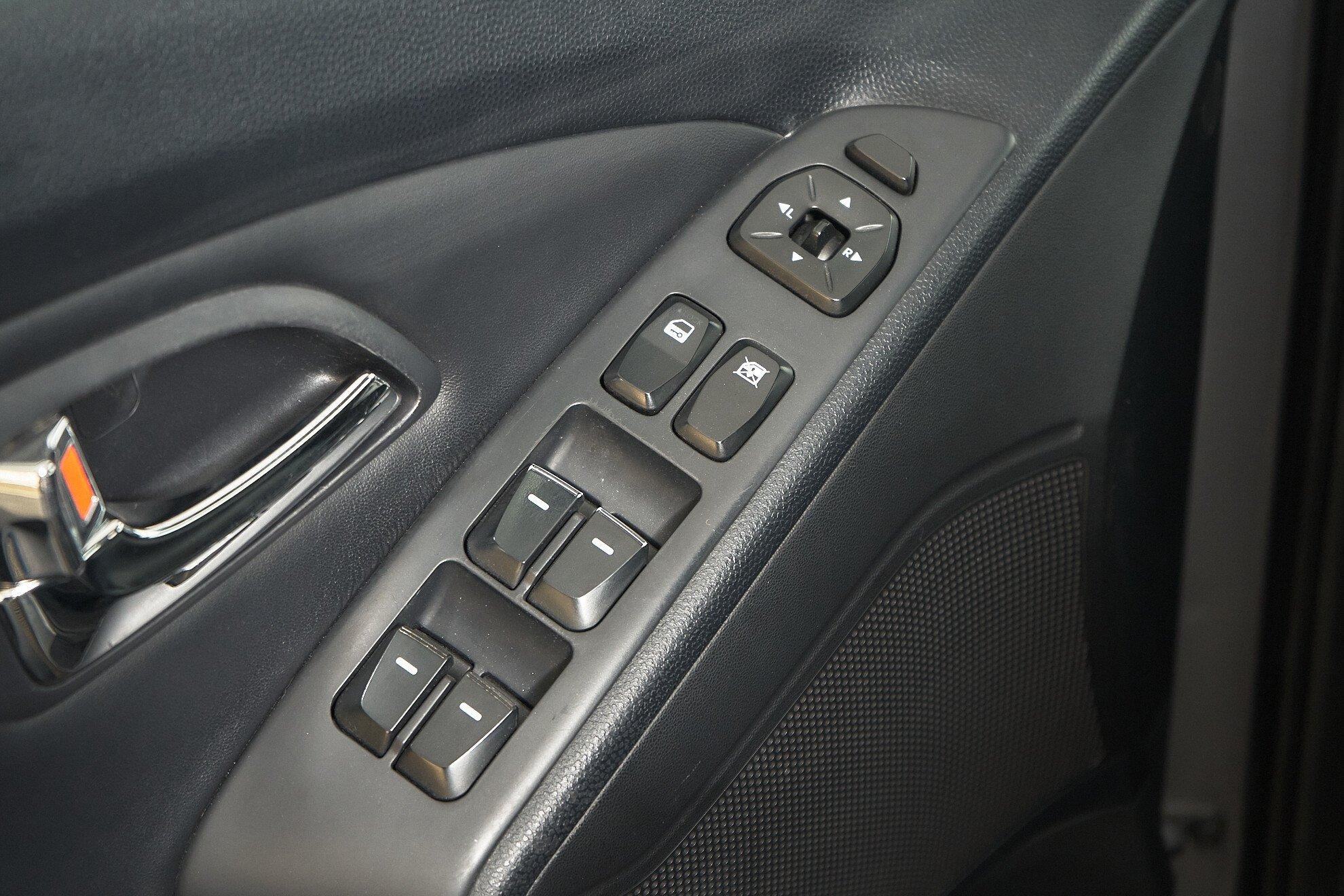 Hyundai ix35 2013, серый