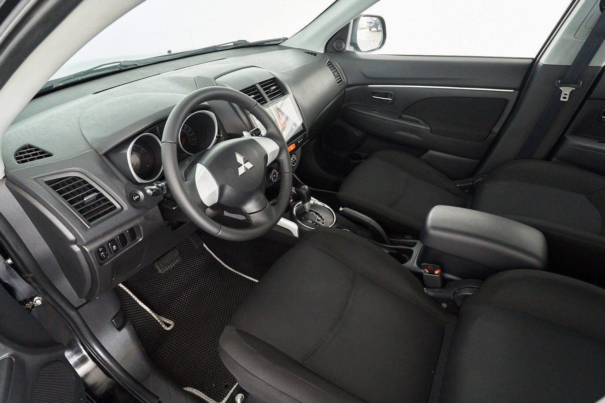 Mitsubishi ASX 2012, черный