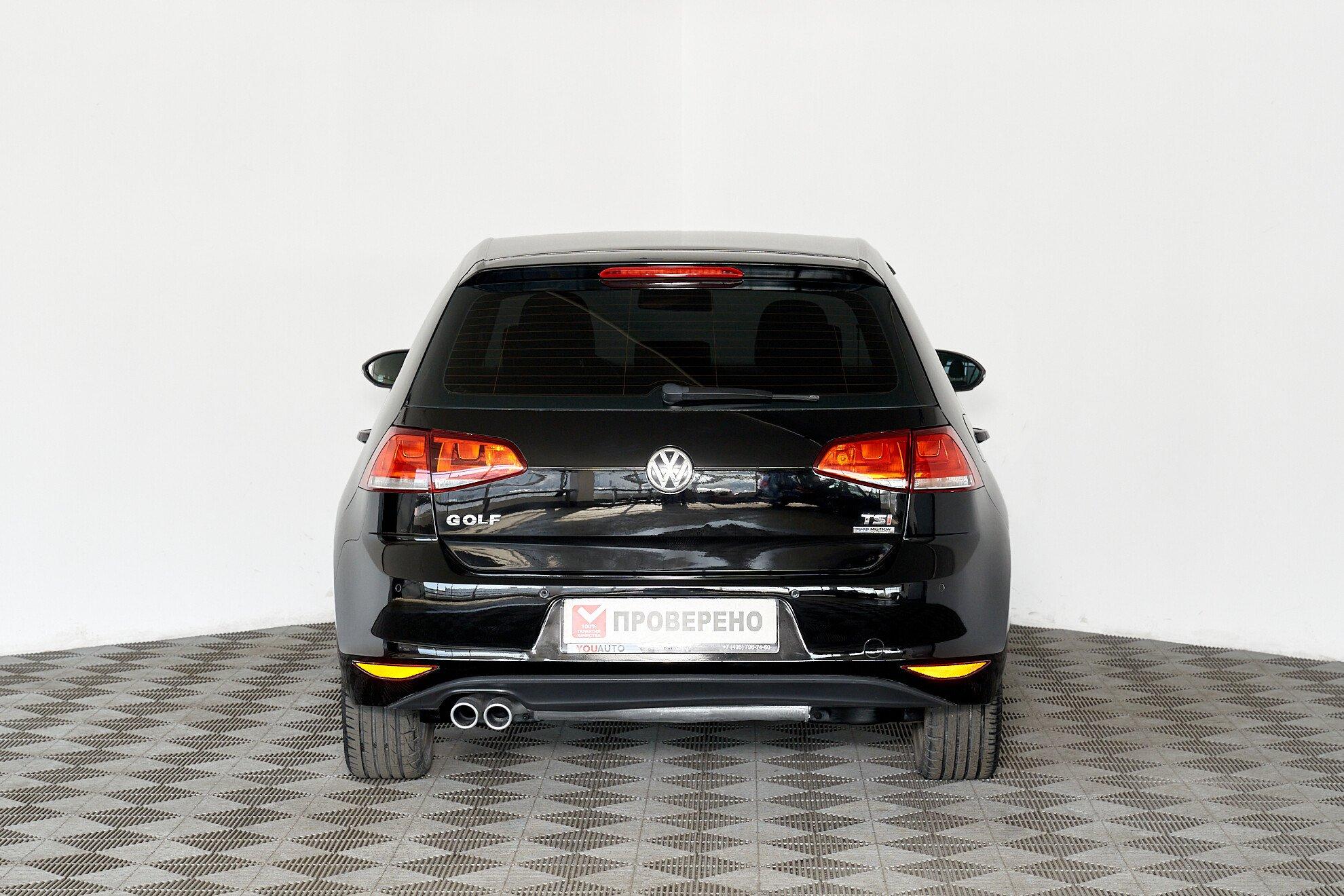 Volkswagen Golf 2013, черный