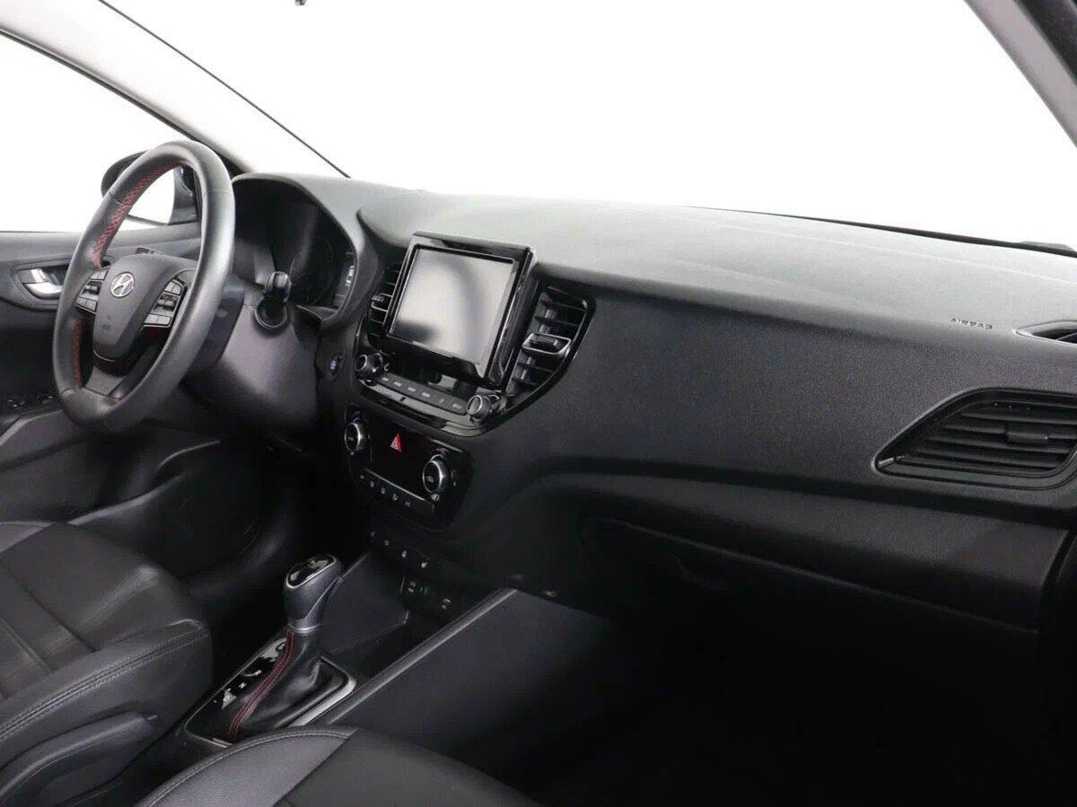 Hyundai Solaris 2022, черный