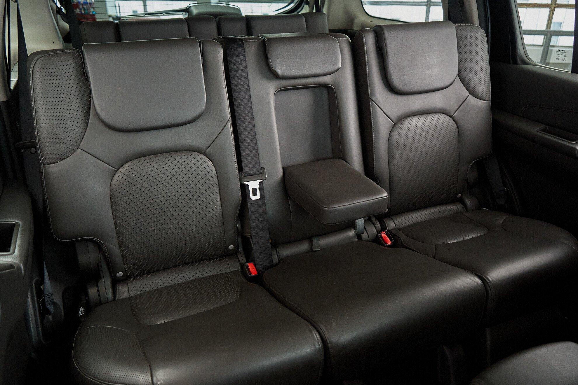 Nissan Pathfinder 2013, серый