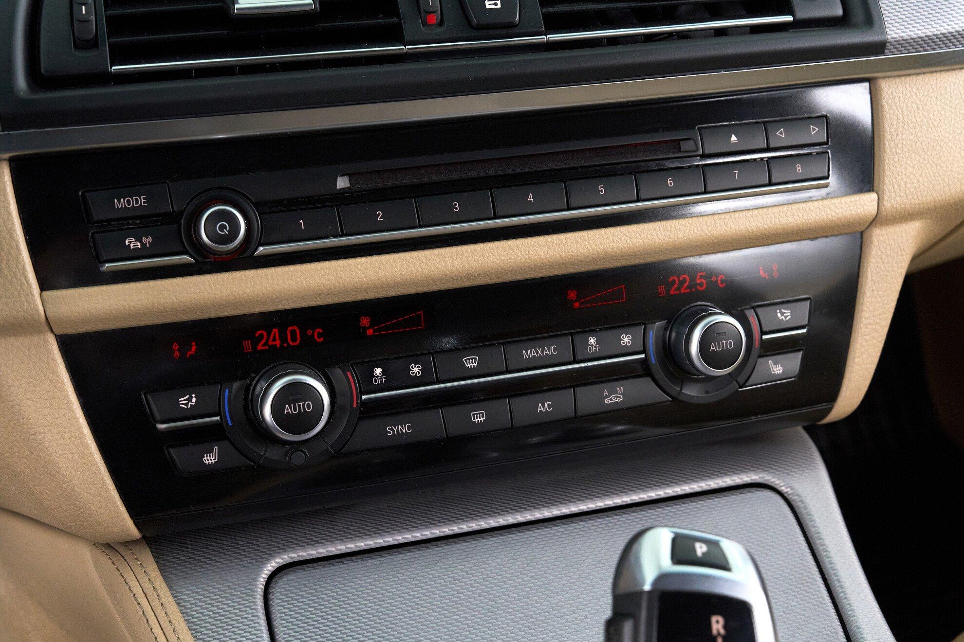 BMW 5 серии 2013, черный