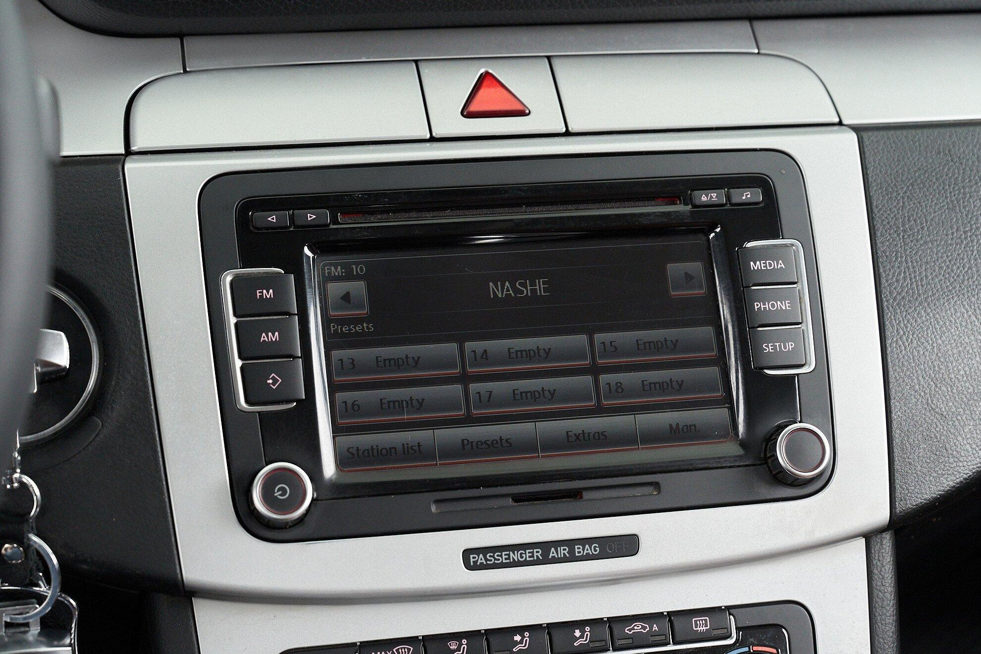 Volkswagen Passat CC 2010, бежевый