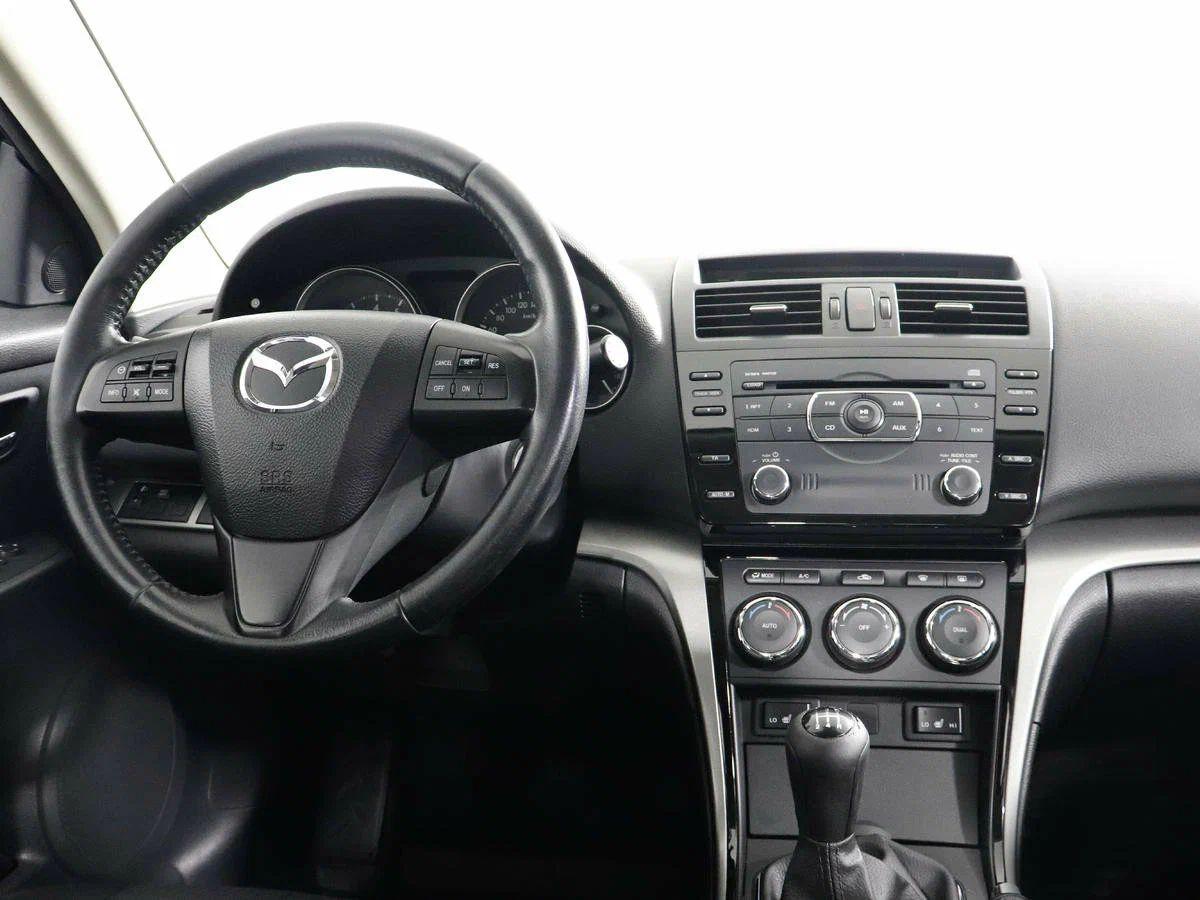Mazda 6 2011, серебряный