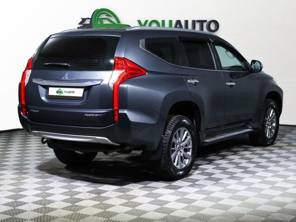 Mitsubishi Pajero Sport 2019, серый