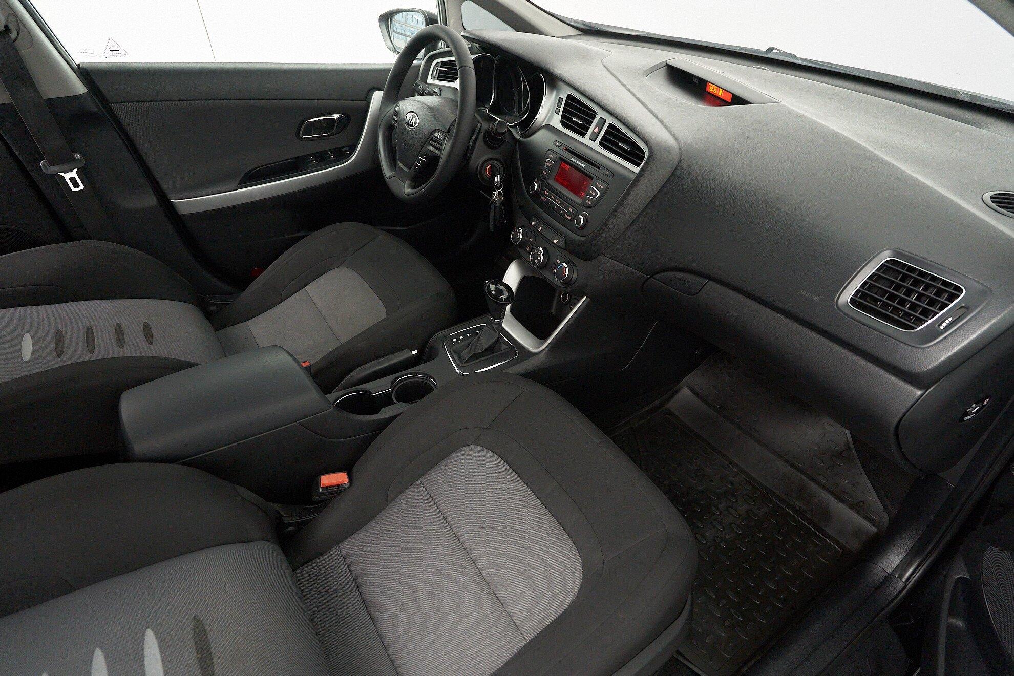 Kia Ceed 2014, черный