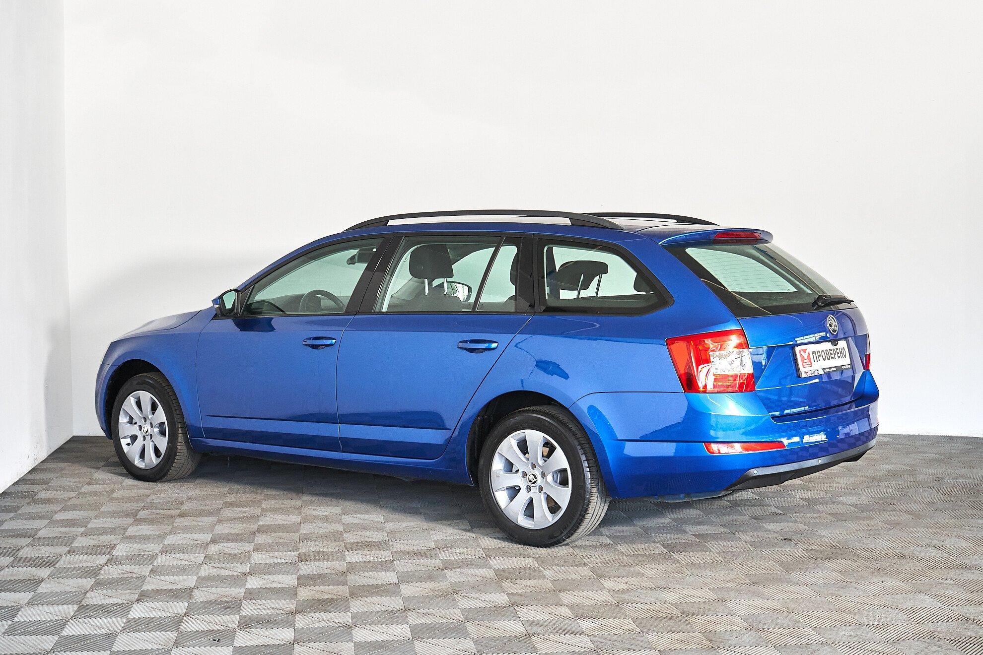 Skoda Octavia 2016, синий
