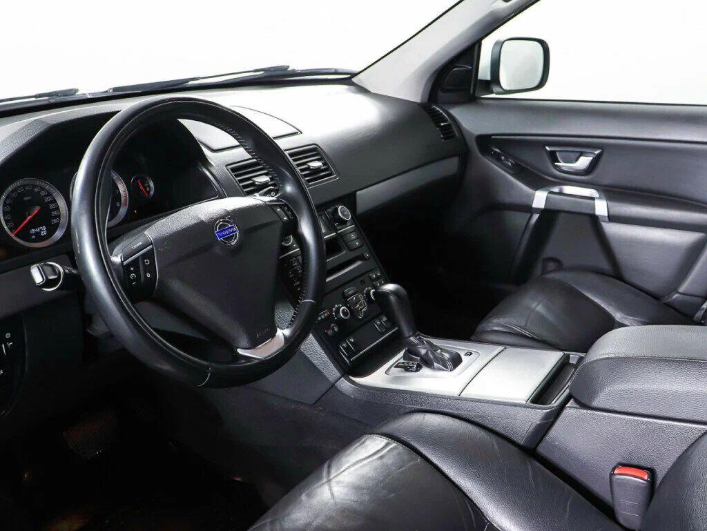 Volvo XC90 2013, белый