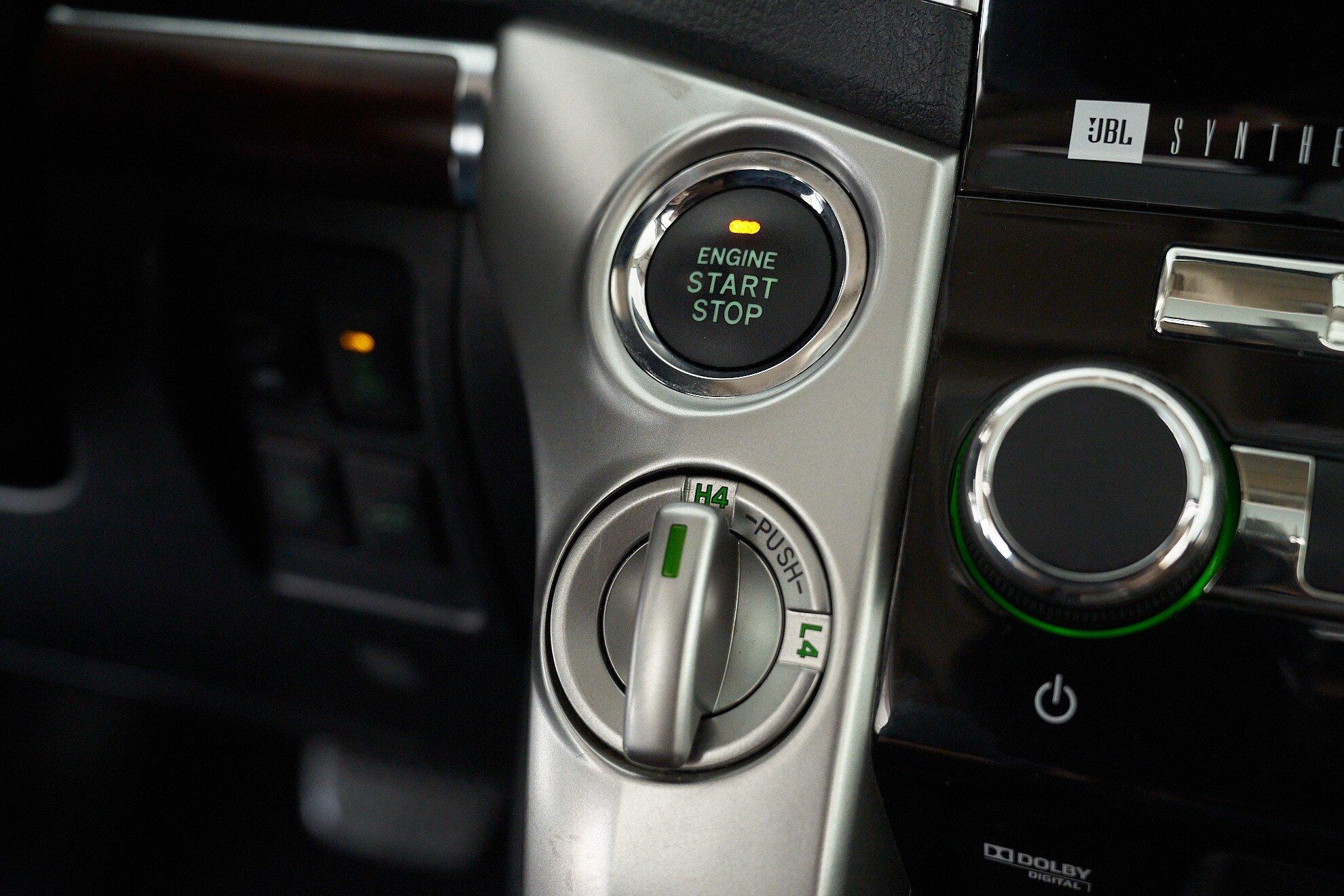 Toyota Land Cruiser 2014, черный