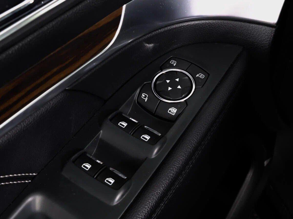 Ford Explorer 2018, черный