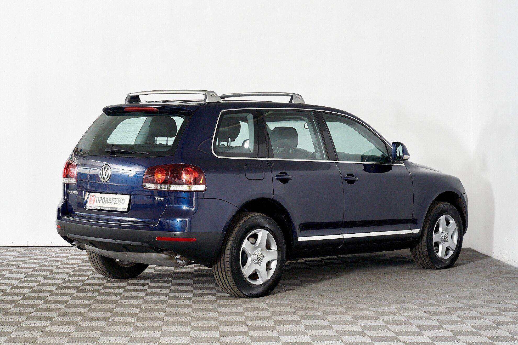 Volkswagen Touareg 2009, серый