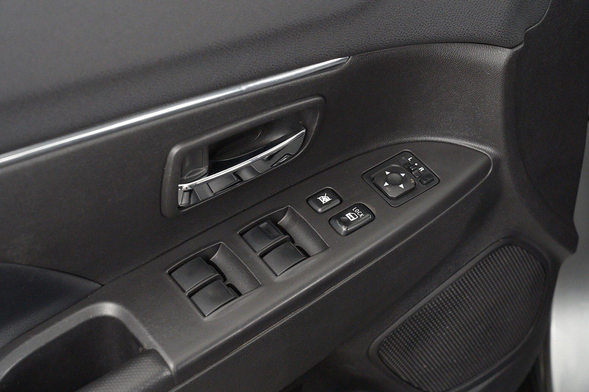 Mitsubishi ASX 2014, серый