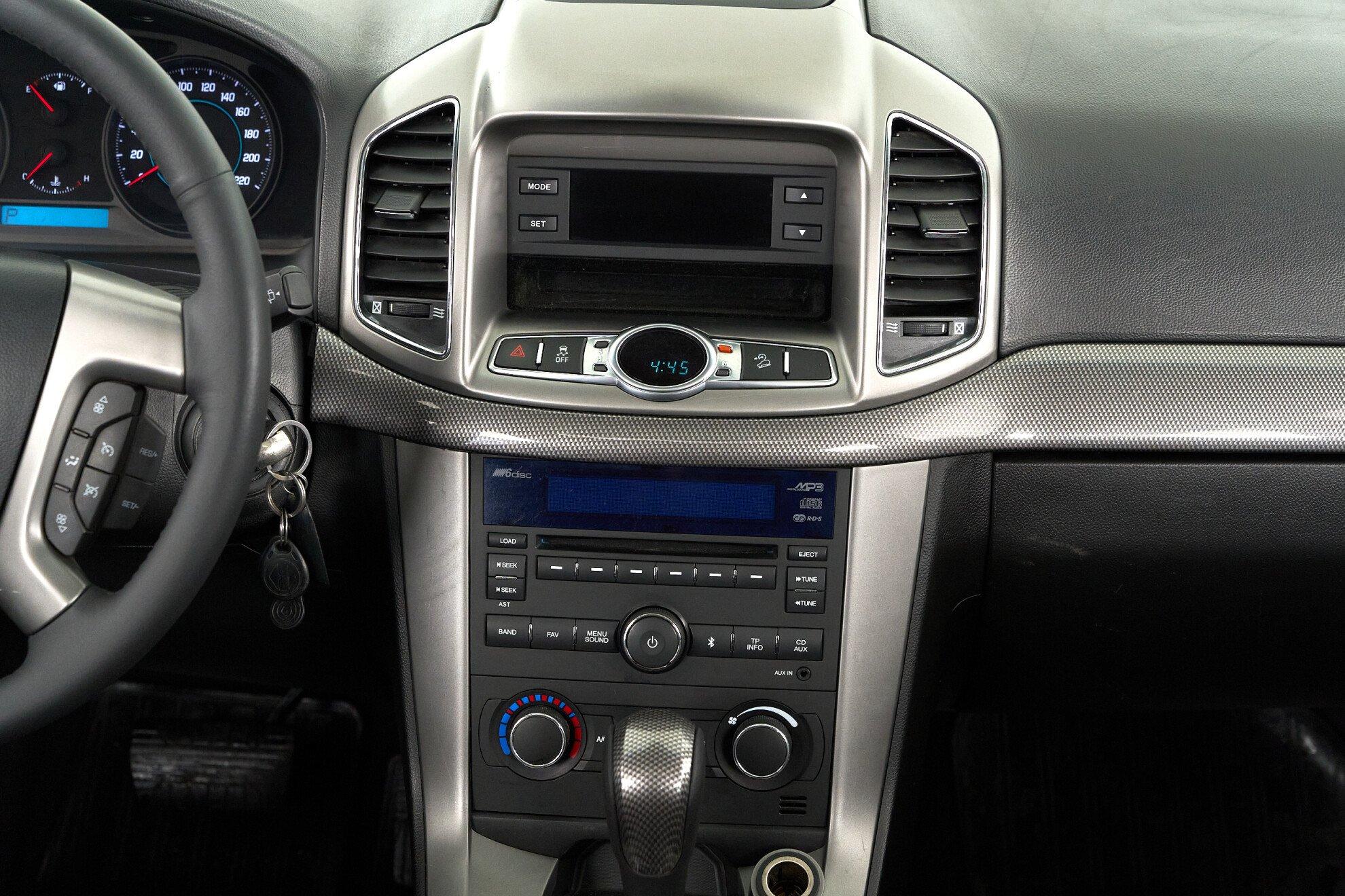 Chevrolet Captiva 2012, серебряный