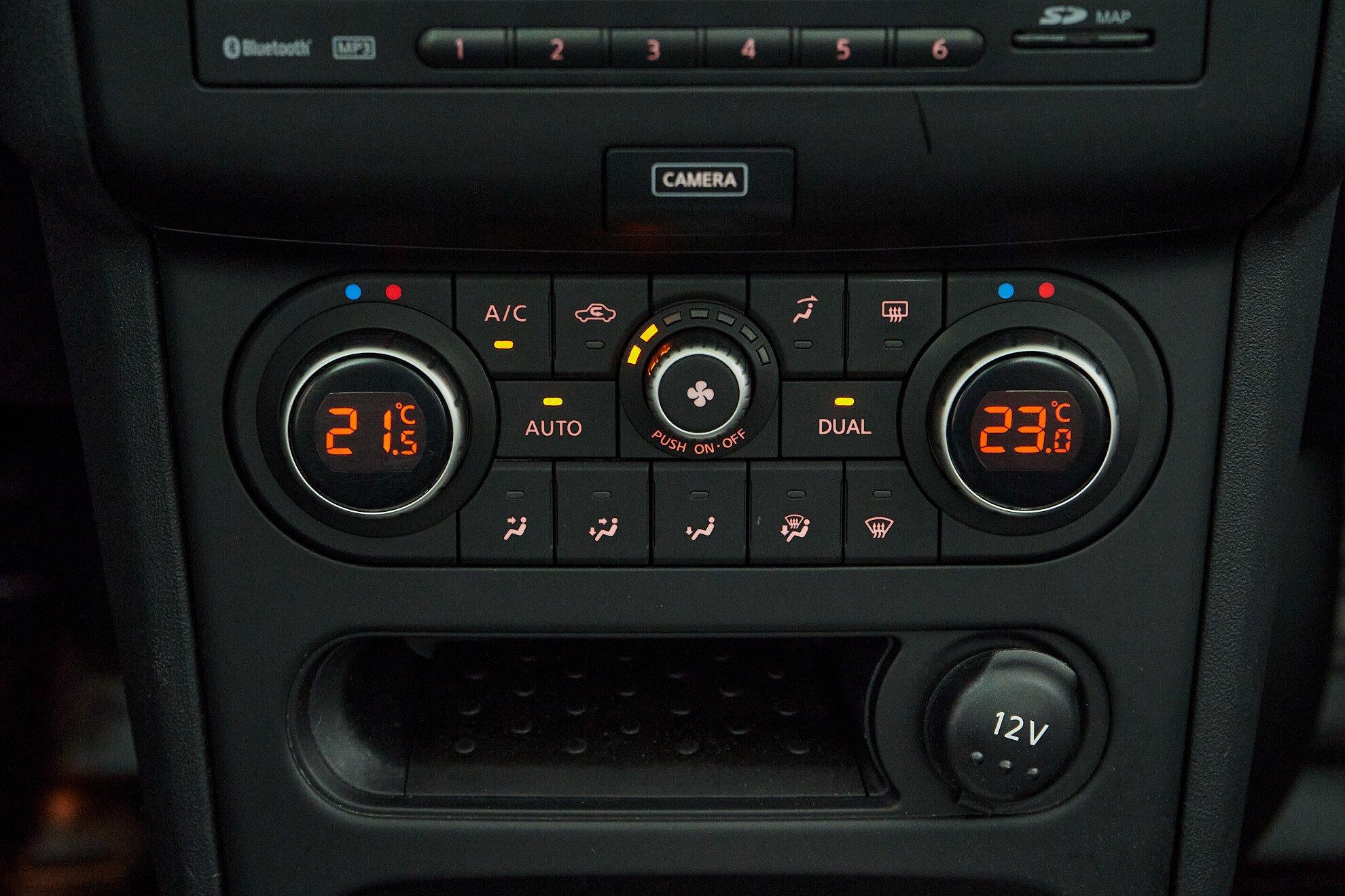 Nissan Qashqai 2012, серый