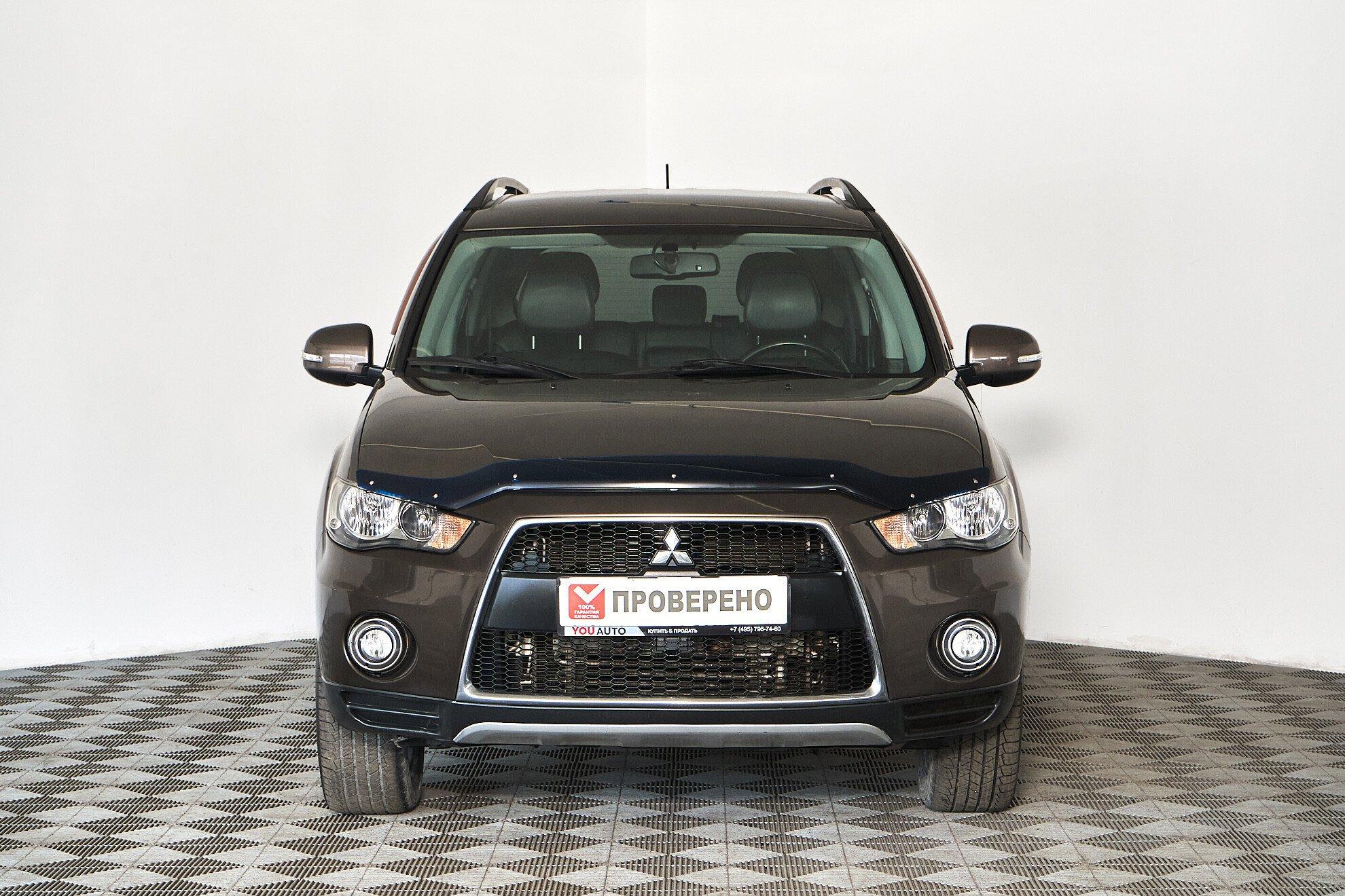 Mitsubishi Outlander 2011, коричневый