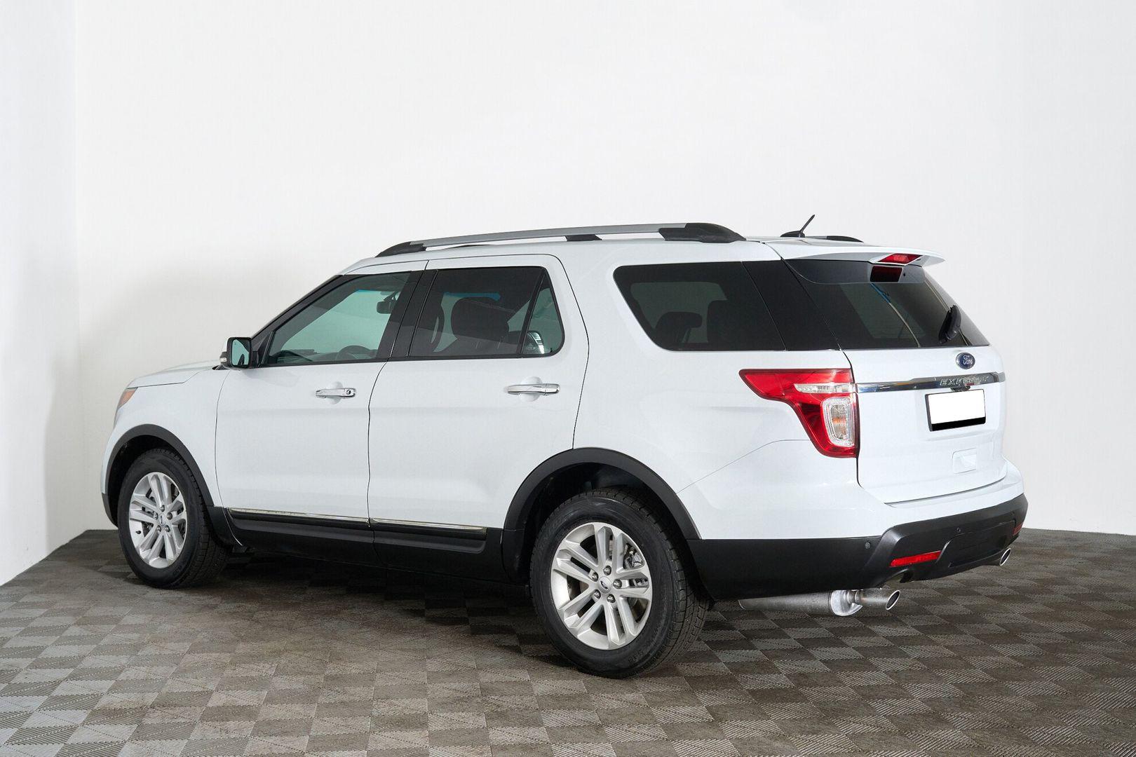 Ford Explorer 2014, белый