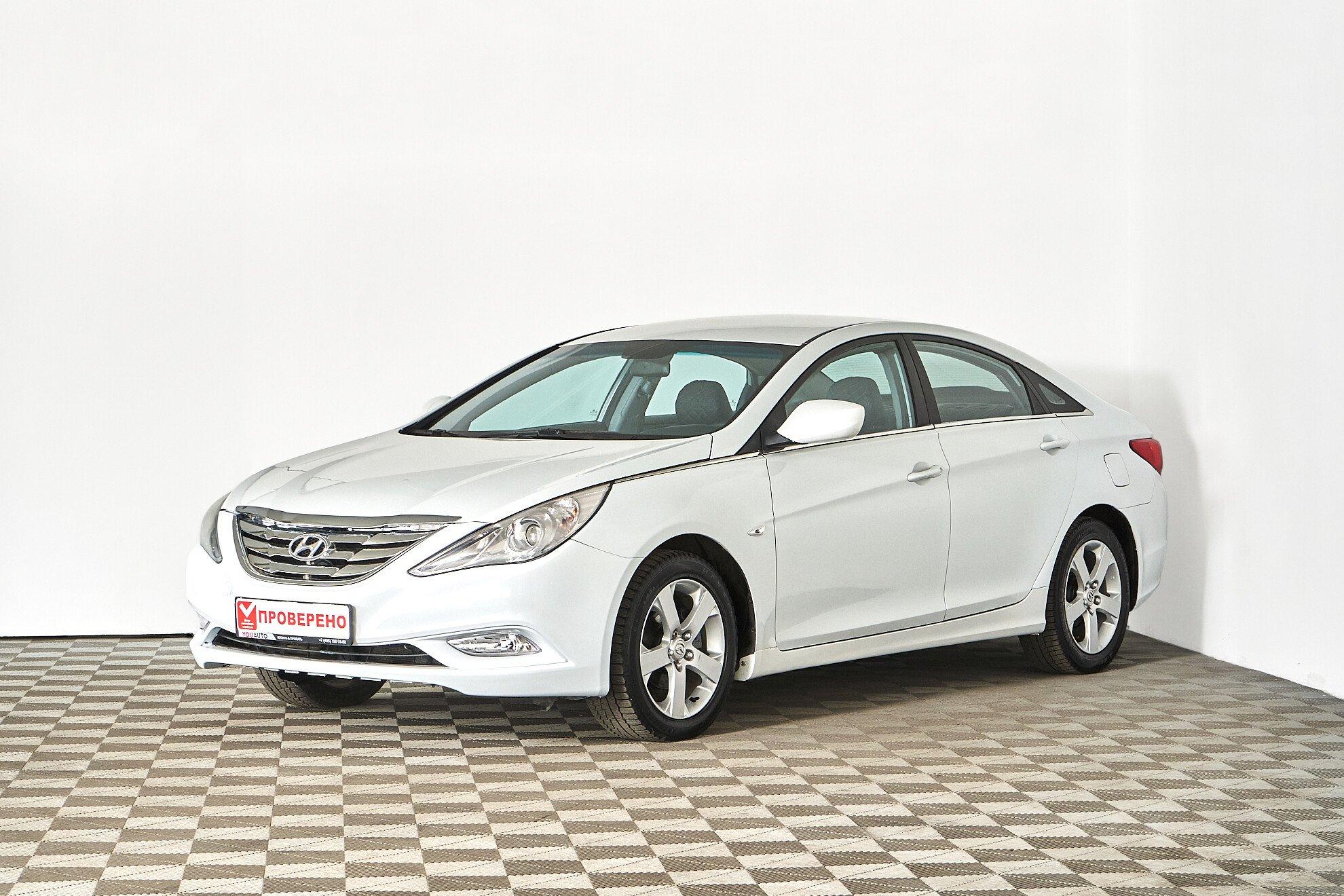 Hyundai Sonata 2012, белый