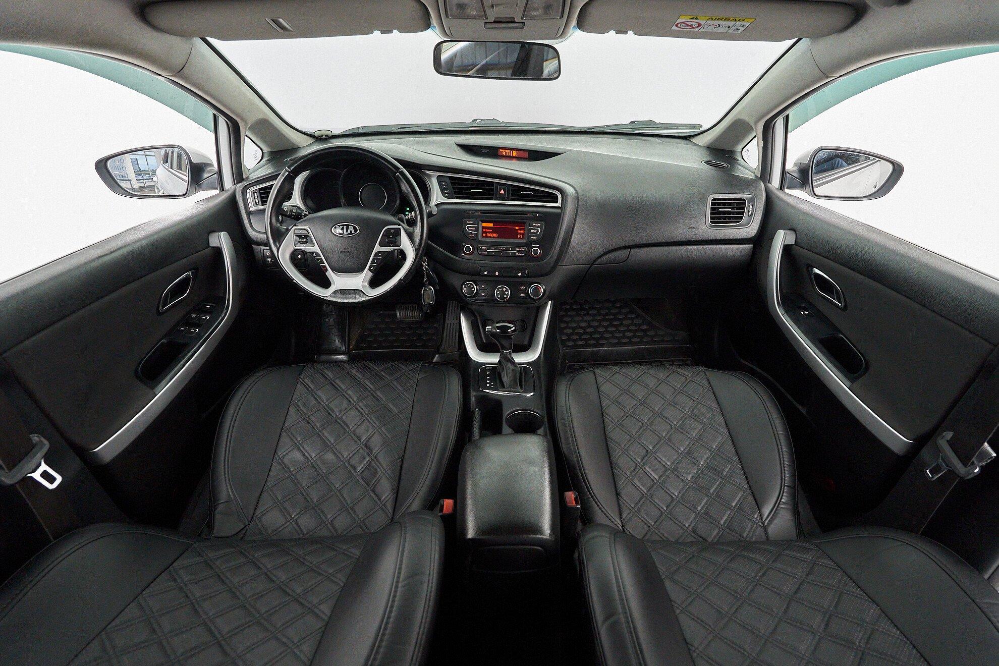 Kia Ceed 2018, белый