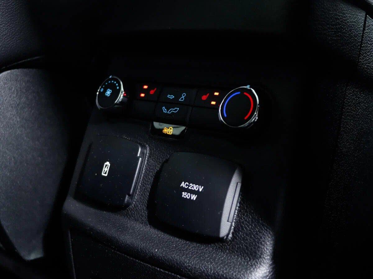 Ford Explorer 2019, синий