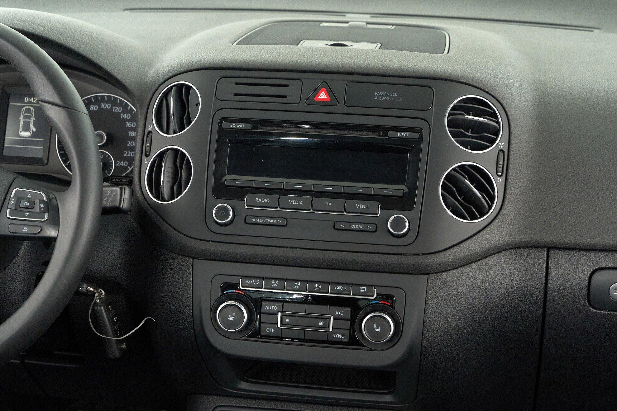 Volkswagen Golf Plus 2012, синий