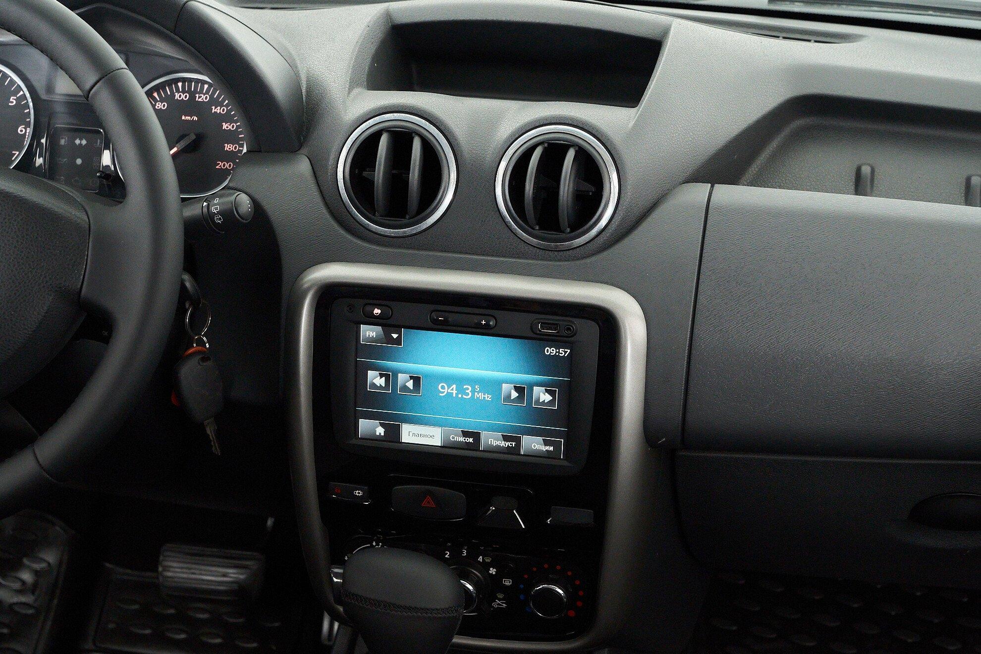 Renault Duster 2015, серый