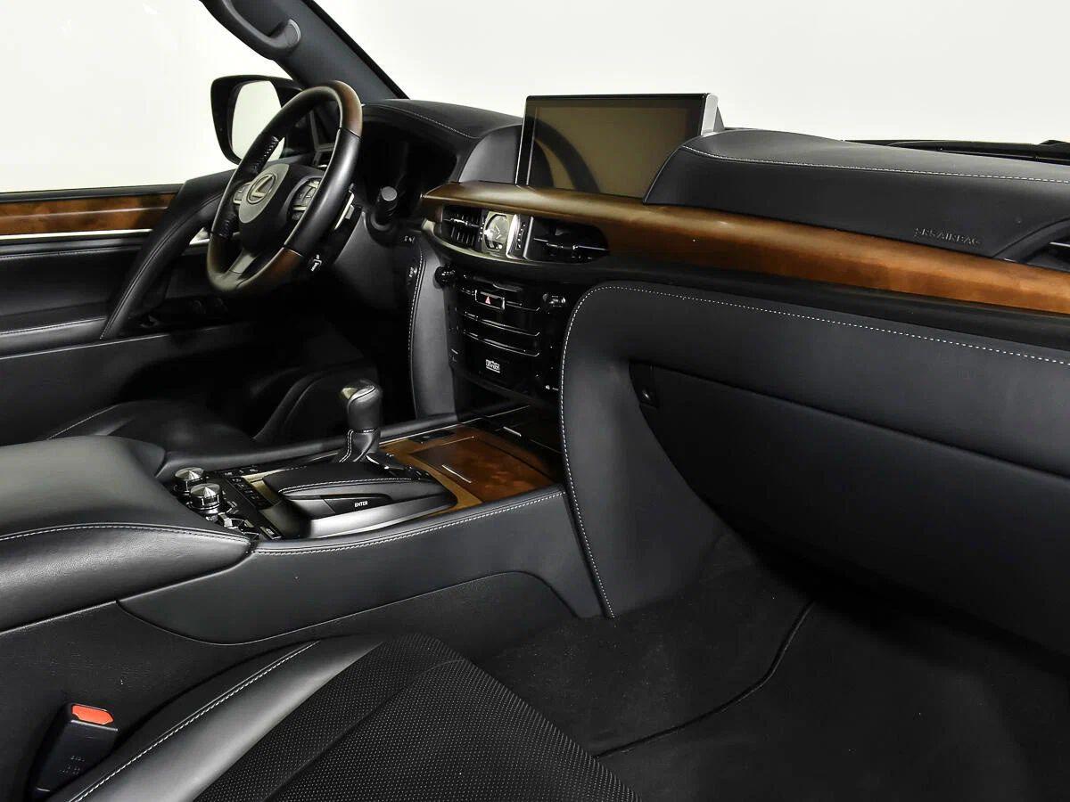 Lexus LX 2021, черный
