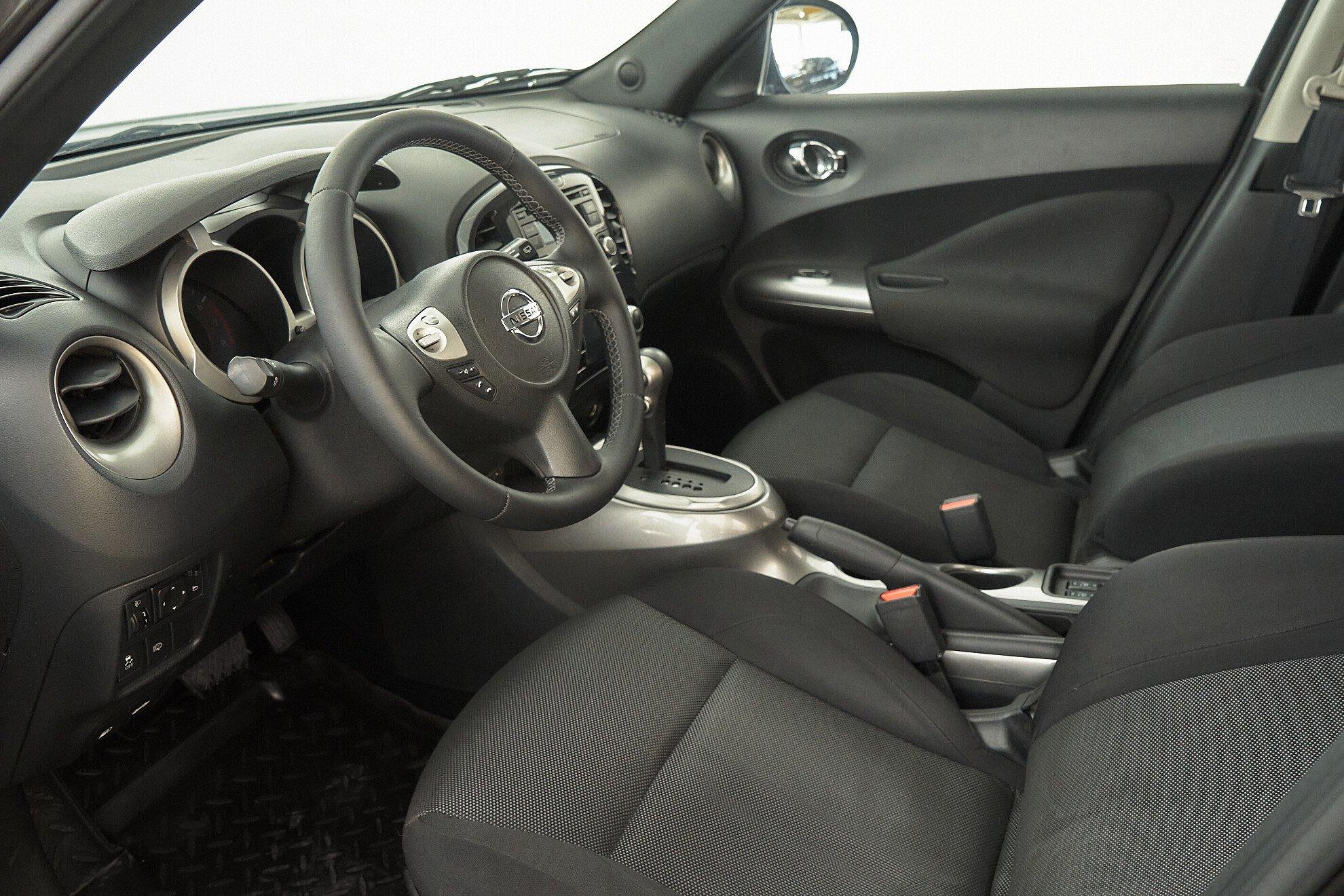 Nissan Juke 2012, коричневый