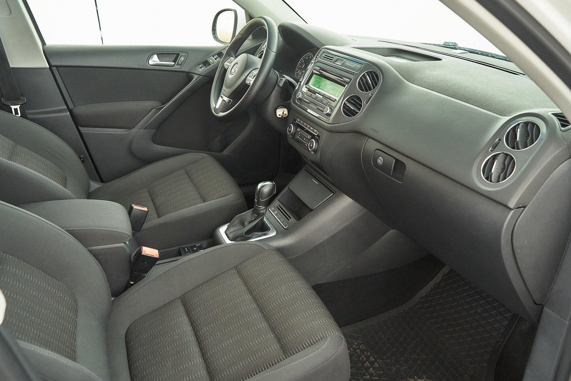 Volkswagen Tiguan 2014, белый