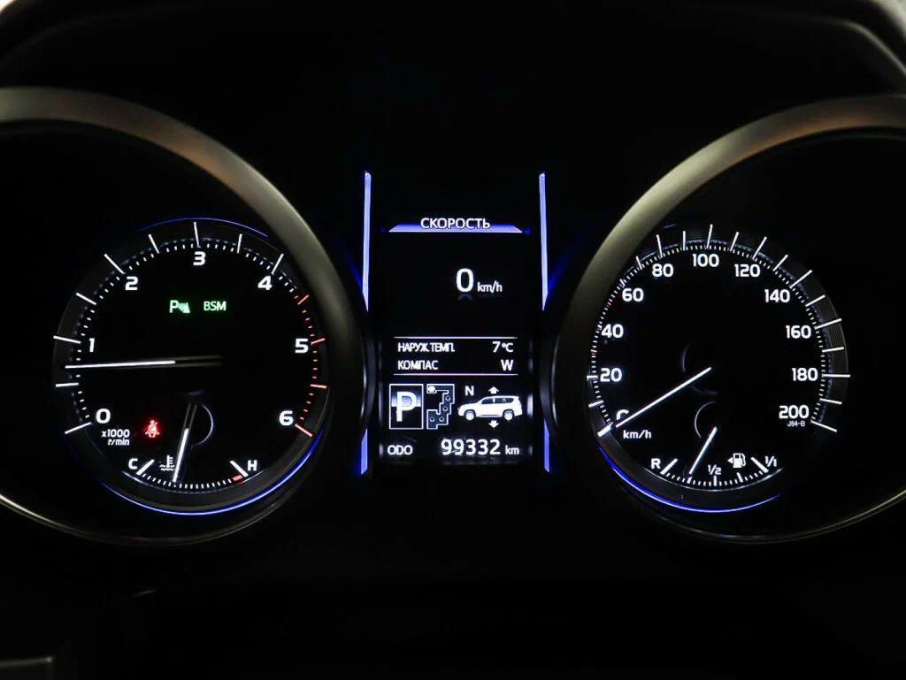 Toyota Land Cruiser Prado 2016, белый