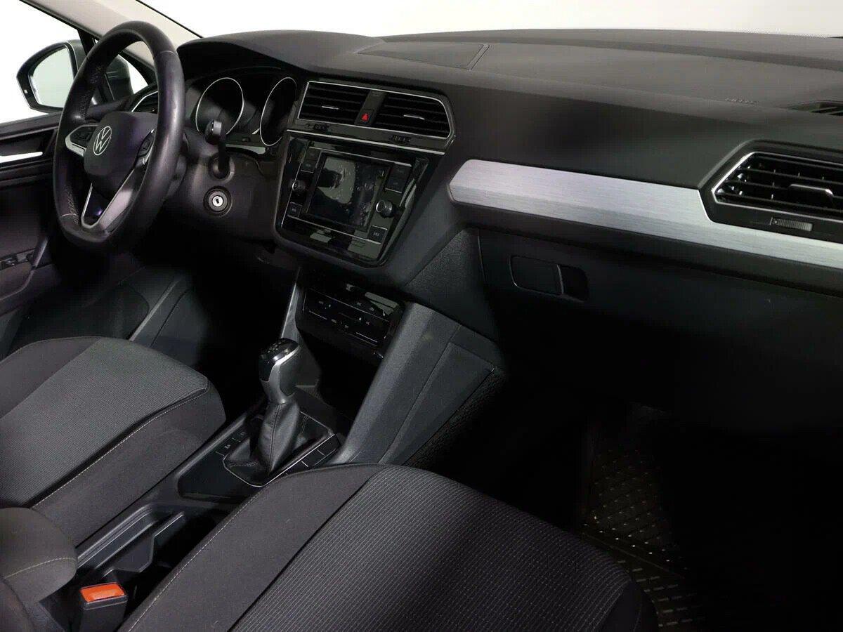 Volkswagen Tiguan 2020, серебряный