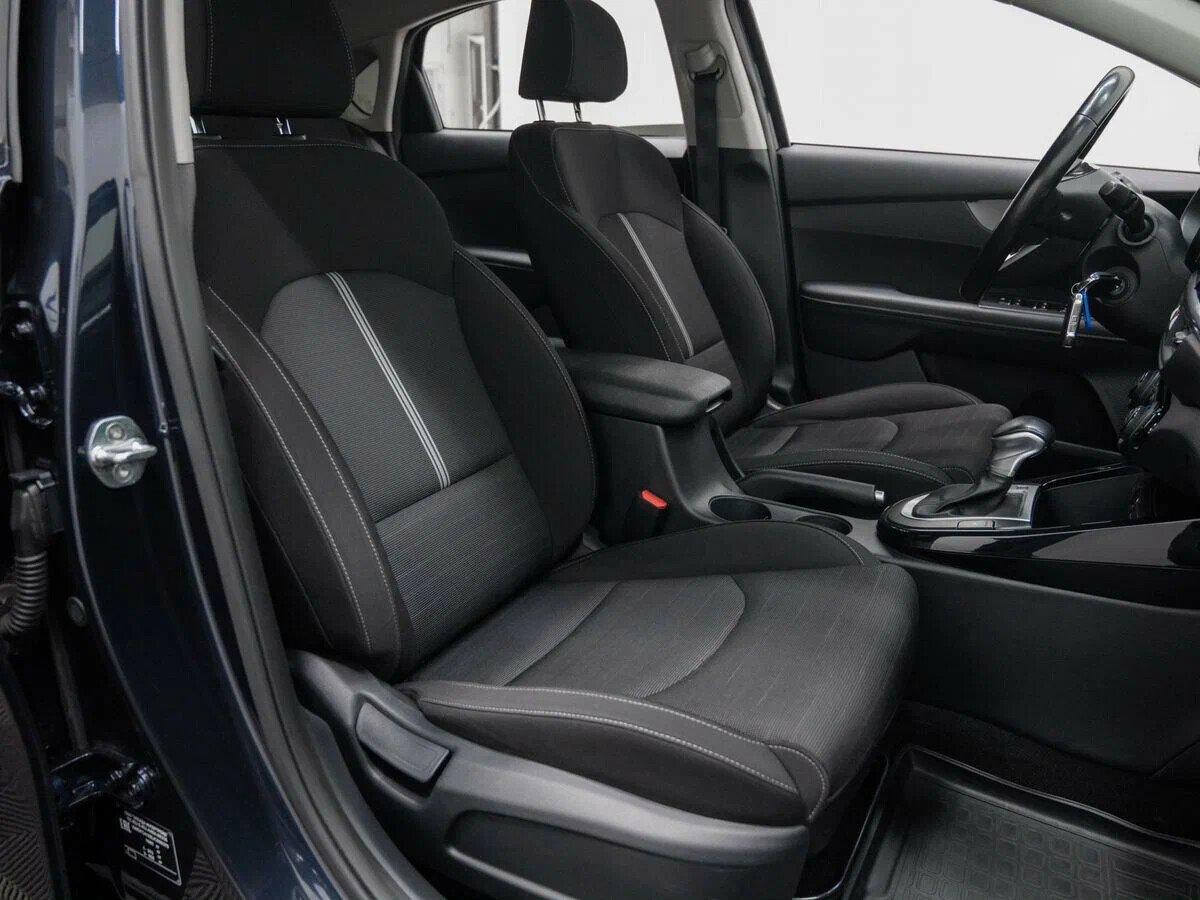 Kia Cerato 2019, синий