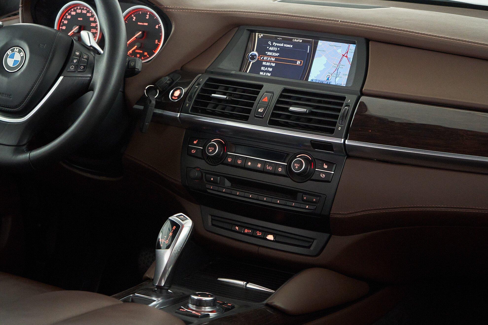 BMW X6 2010, черный