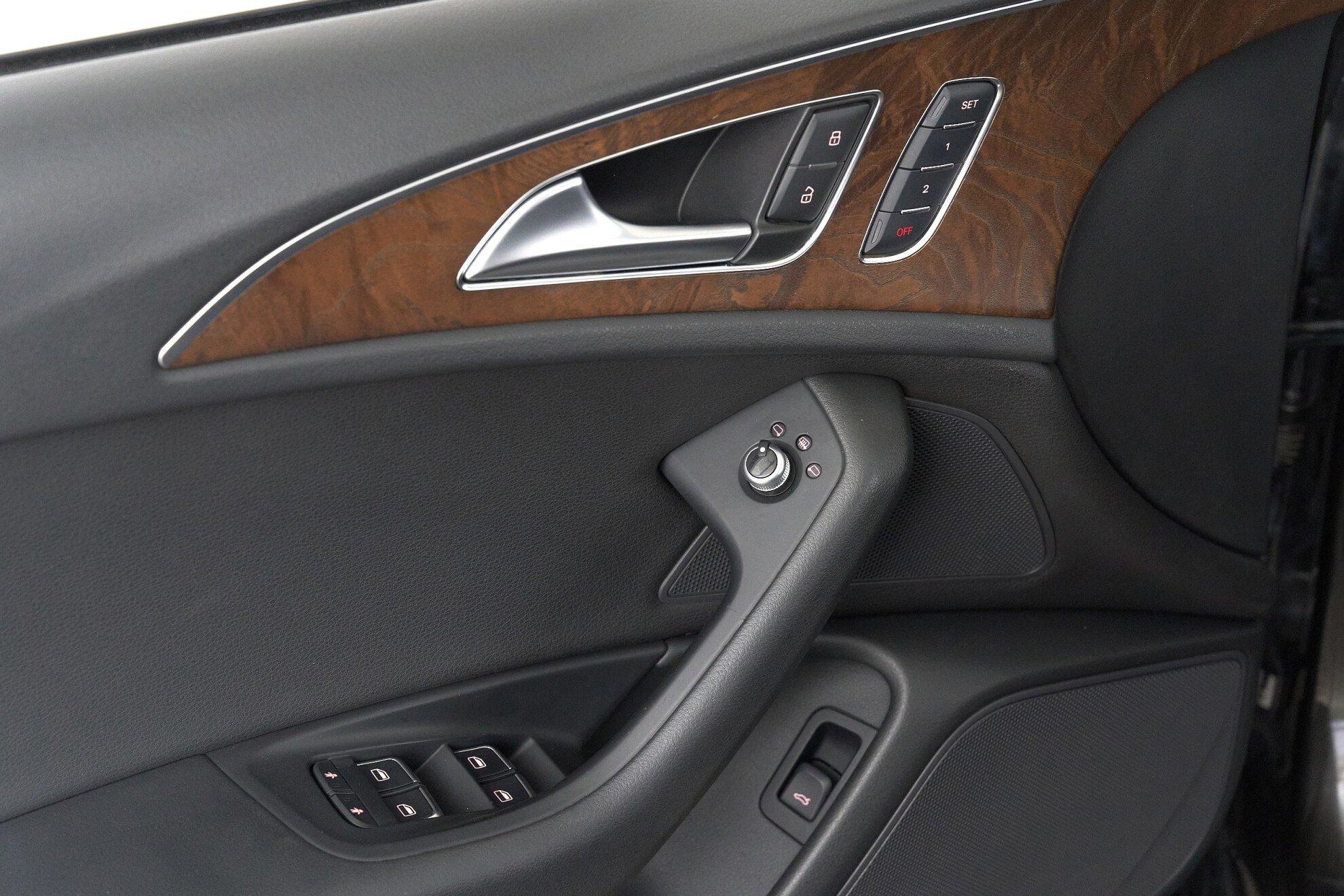 Audi A6 2014, черный
