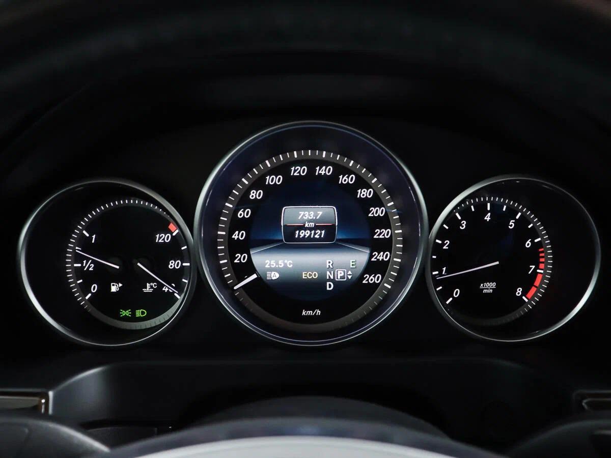 Mercedes-Benz E-Класс 2014, черный