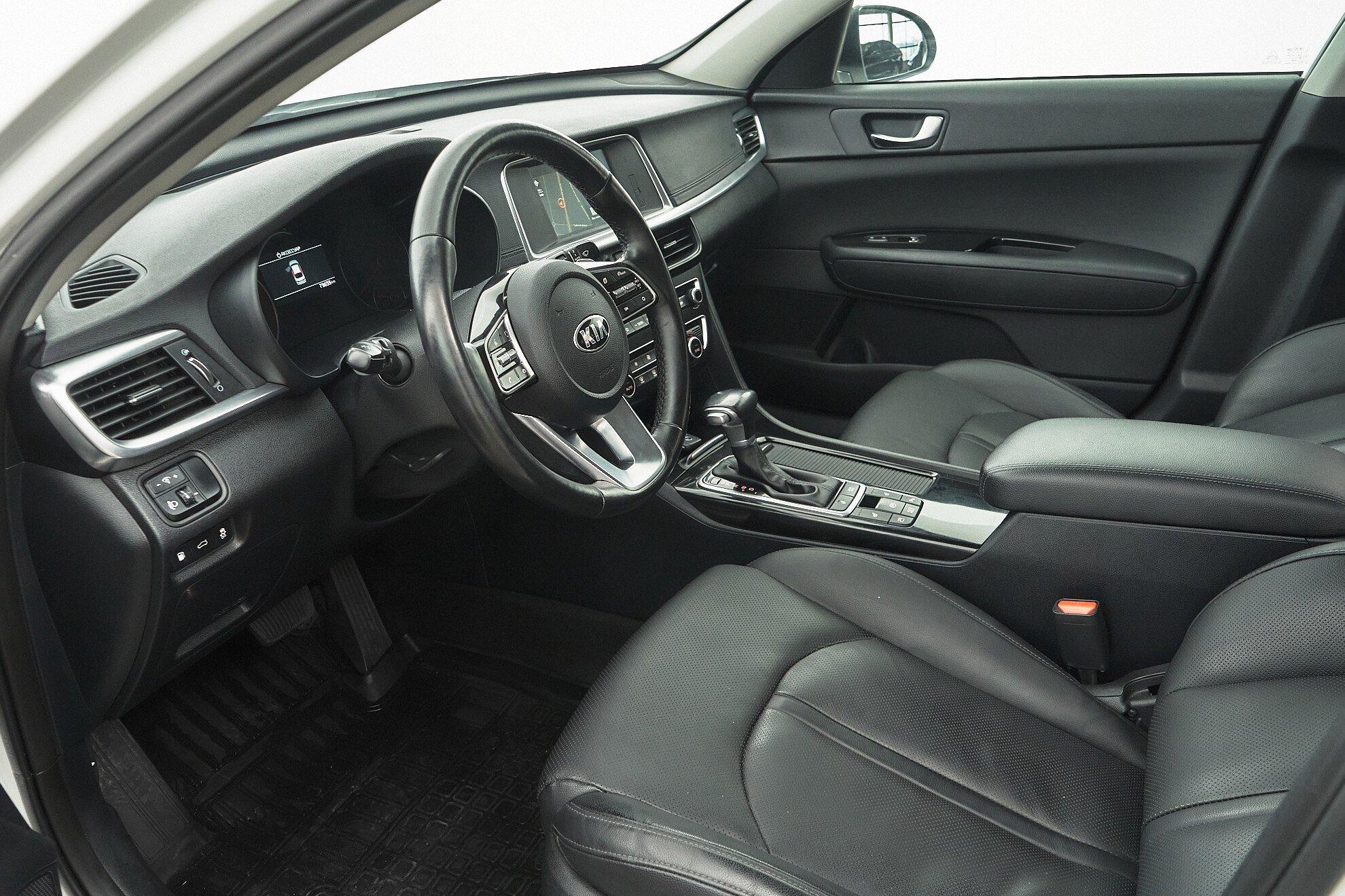 Kia Optima 2018, белый