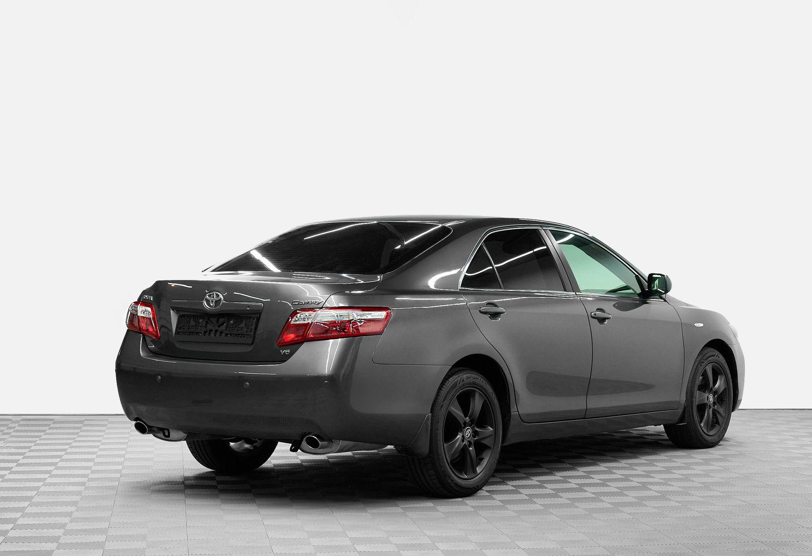 Toyota Camry 2008, серый