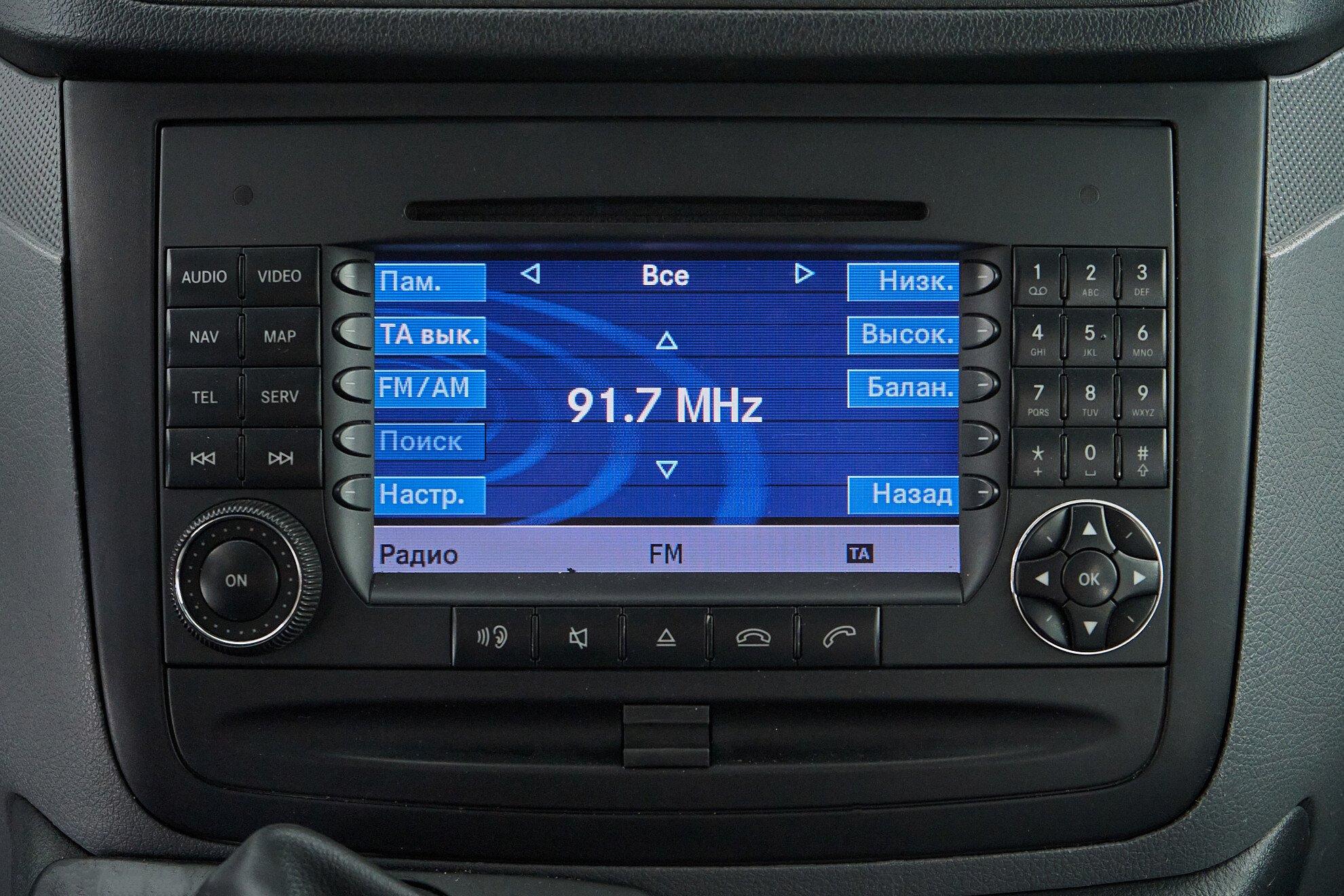 Mercedes-Benz Vito 2010, черный