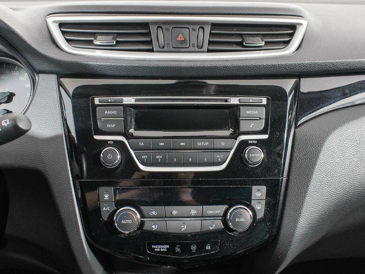 Nissan Qashqai 2017, черный