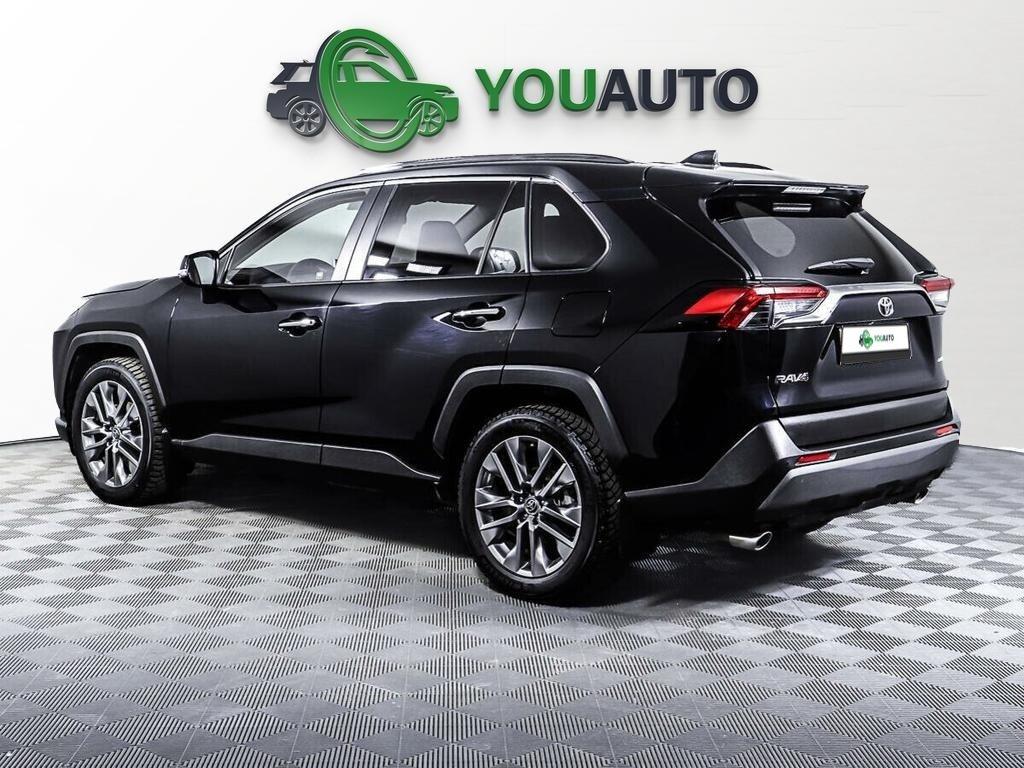Toyota RAV4 2022, черный