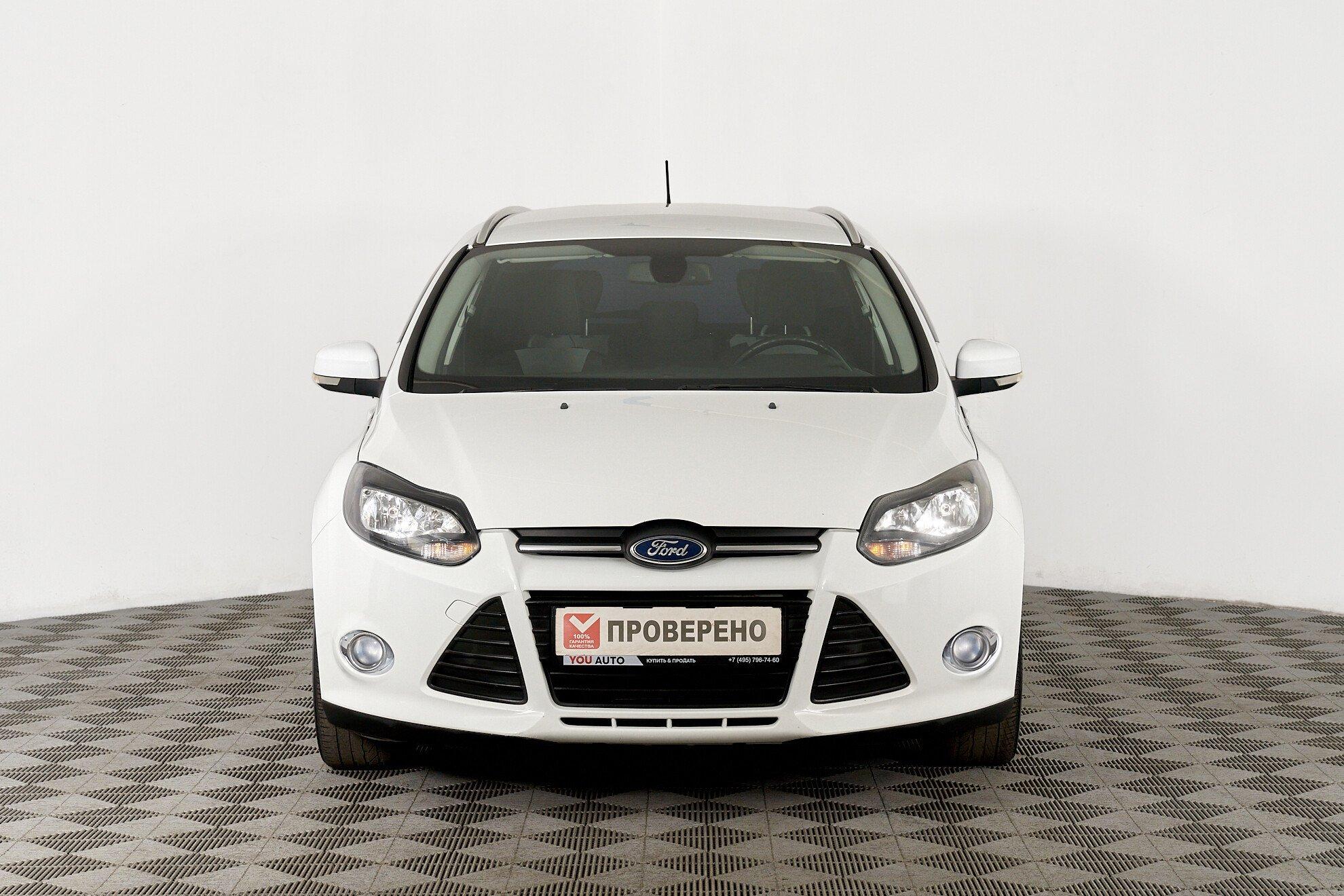 Ford Focus 2014, белый