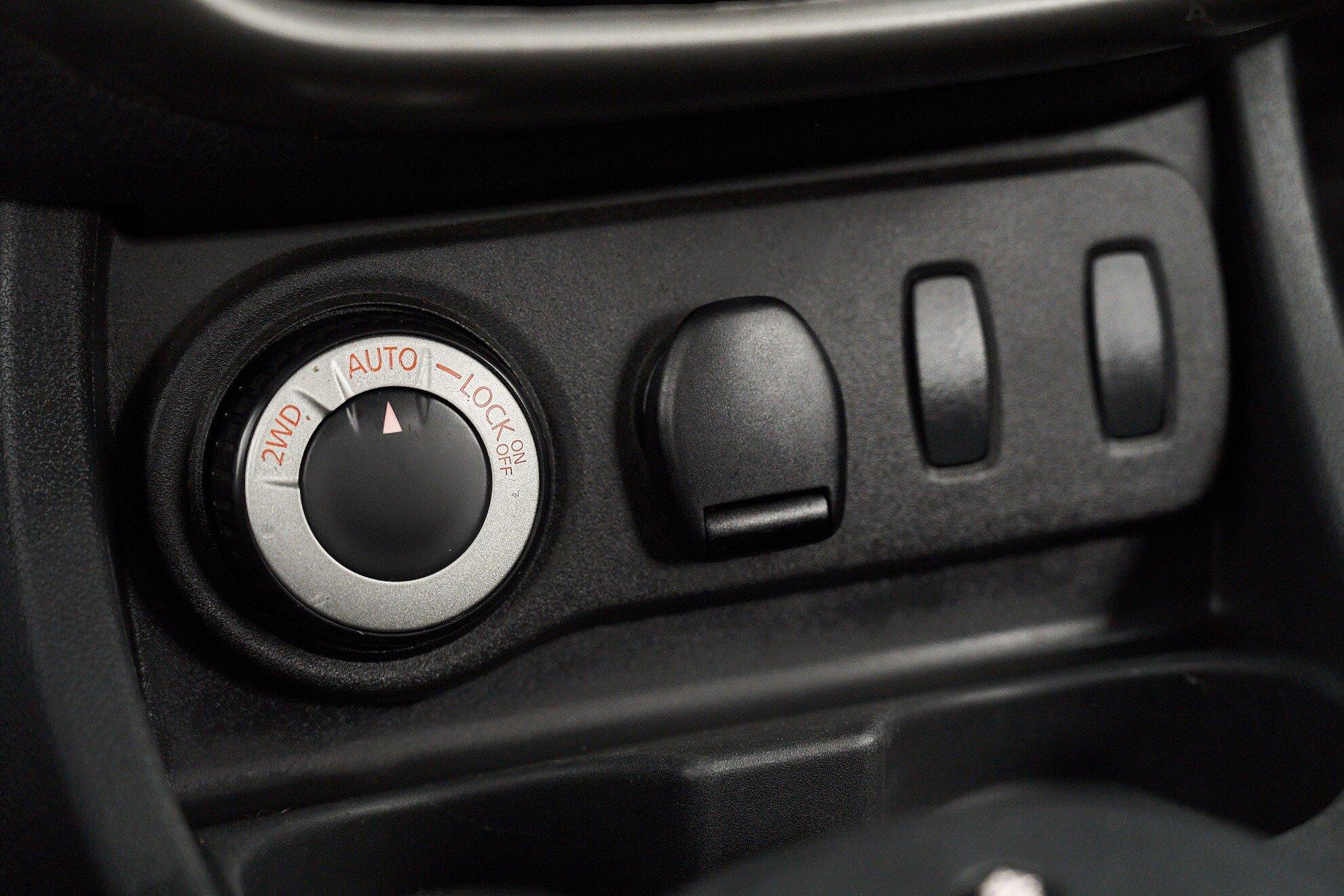 Renault Duster 2015, серый