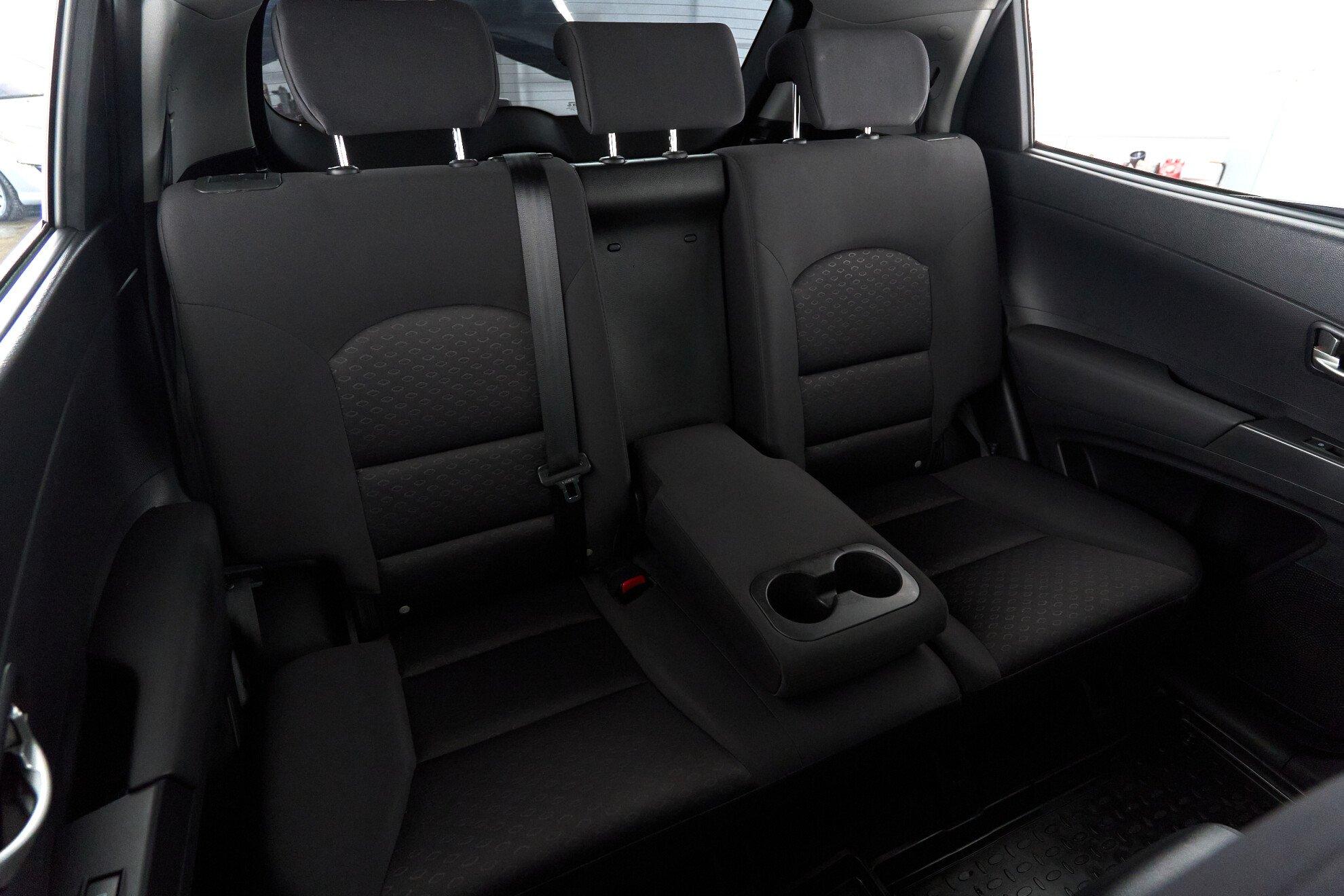 SsangYong Actyon 2012, серебряный
