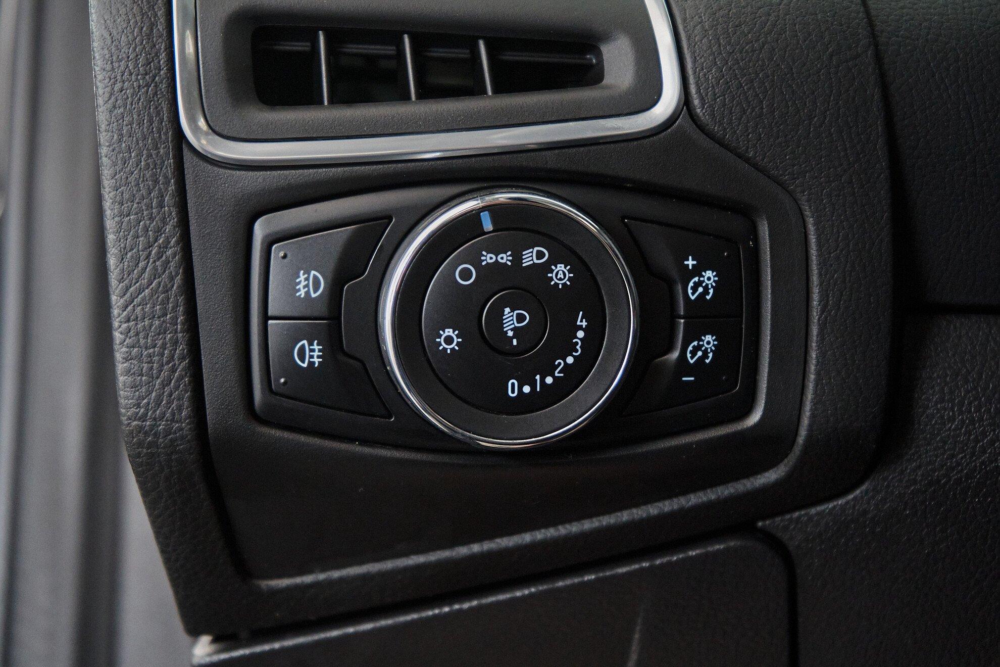 Ford Focus 2014, черный