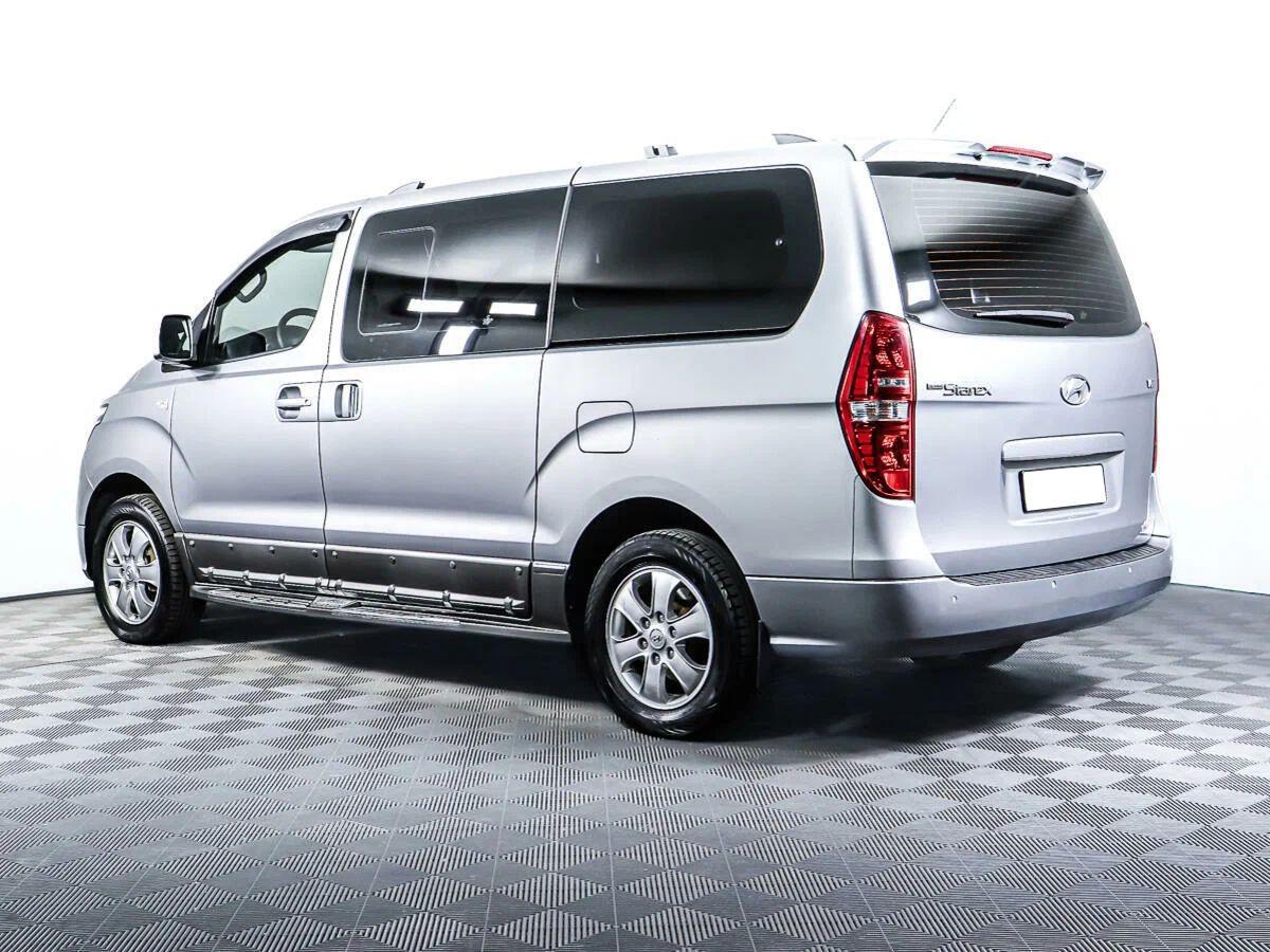 Hyundai Grand Starex 2019, серый