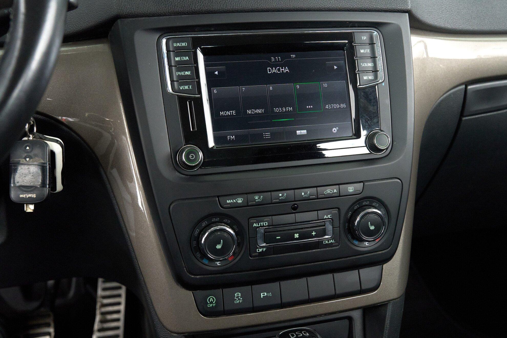 Skoda Yeti 2016, серый