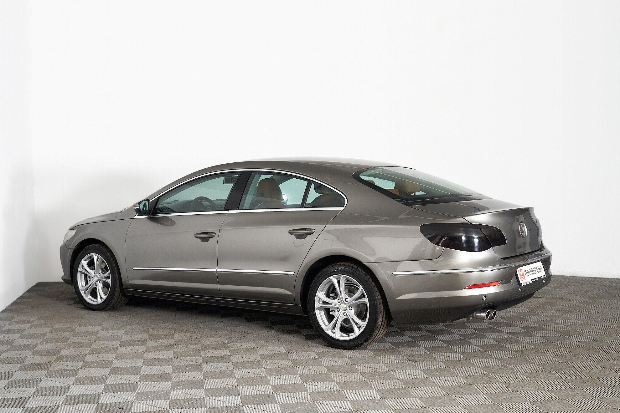 Volkswagen Passat CC 2010, бежевый
