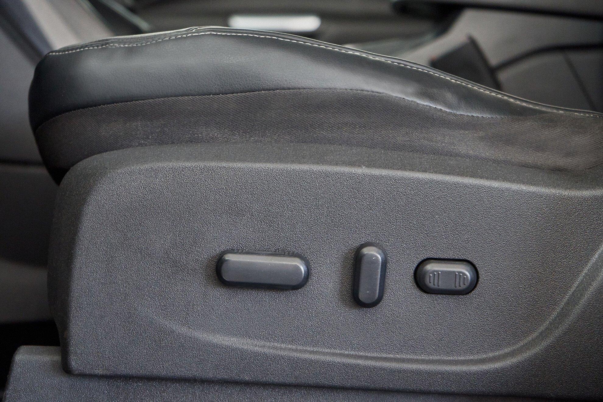 Ford Kuga 2013, черный